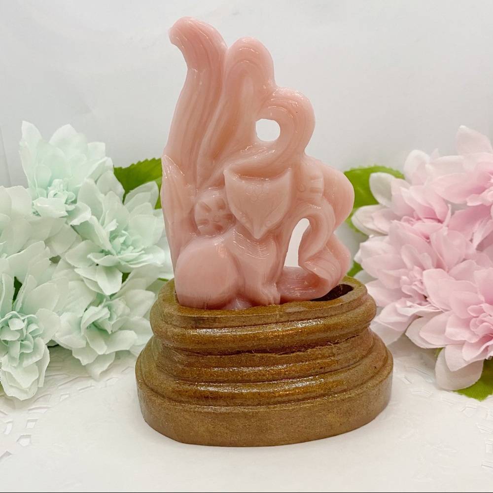 Nature Pink Opal Nine Tailed Fox
